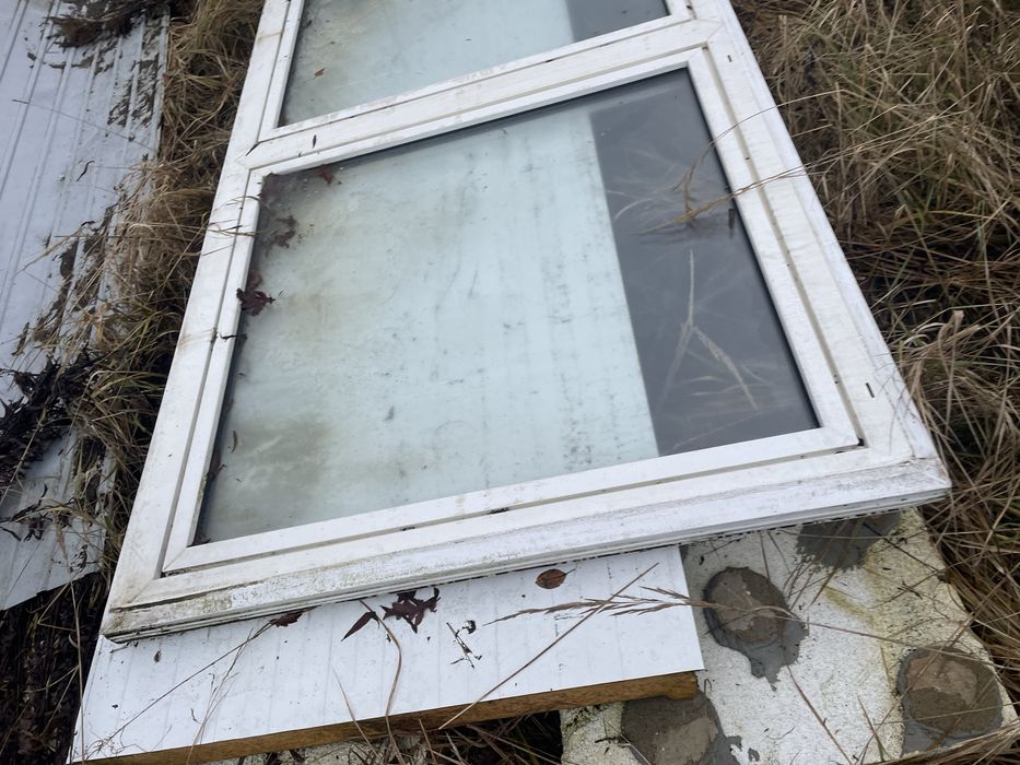Duze okno zewnetrzne plastikowe 246x132  szyba podwójna ładne