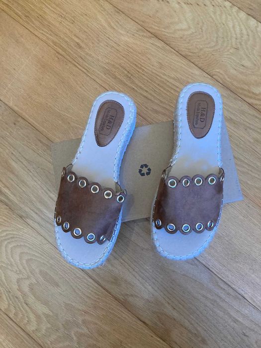 Sandálias/chinelos castanho camel