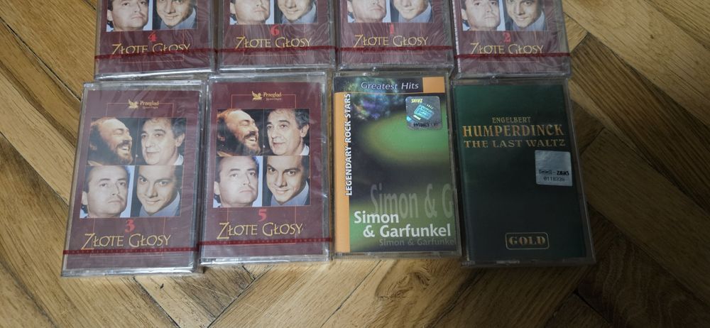 Zestaw 8 kaset magnetofonowych