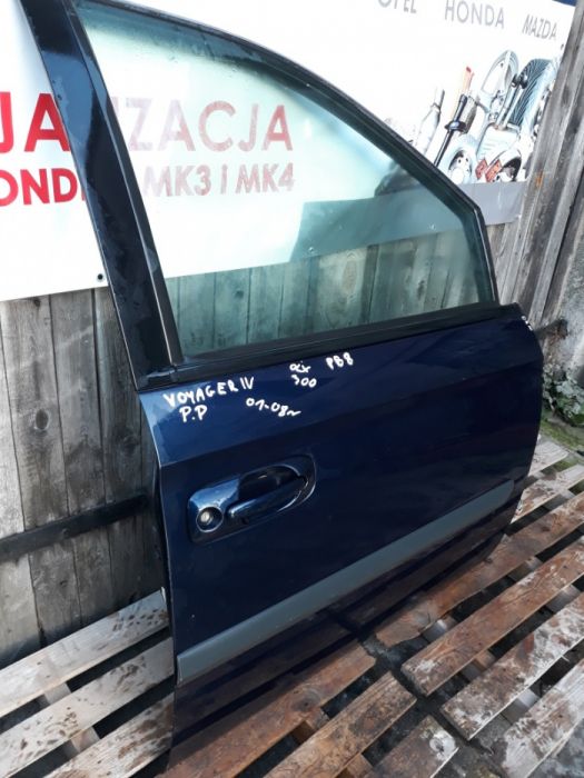 Drzwi prawy przód voyager IV 06r granat