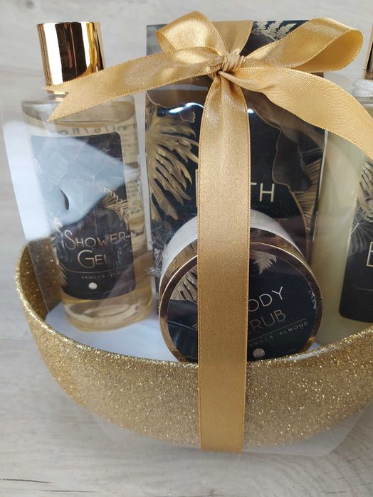 Accentra Luxury Bath Set Komplet upominkowy Wanilia Migdał