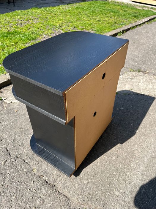 Комод,тумбочка,приліжкова тумба