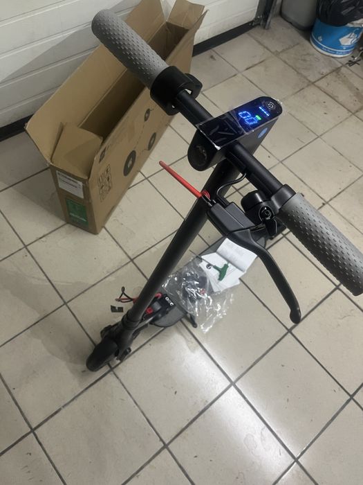 Trotinete eletrica nova