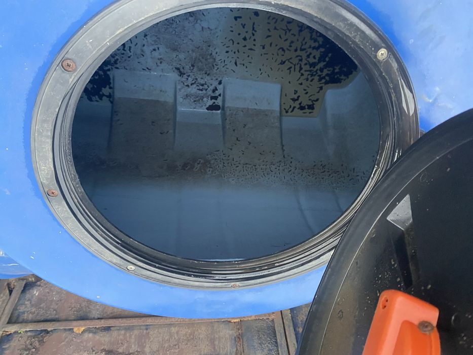 Бочка 3000л пластик с краном