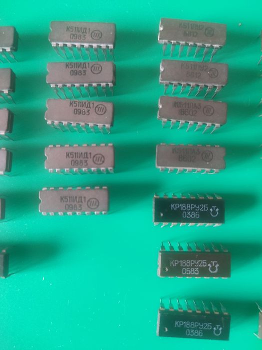 Микросхемы 43 штуки одним лотом