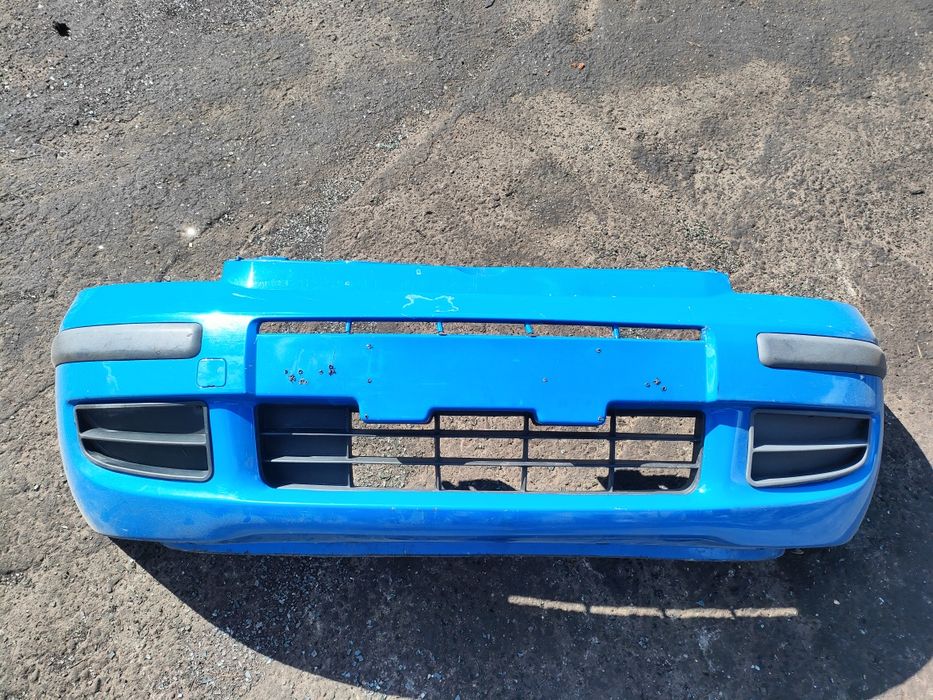 Fiat Panda II 2 zderzak przód niebieski