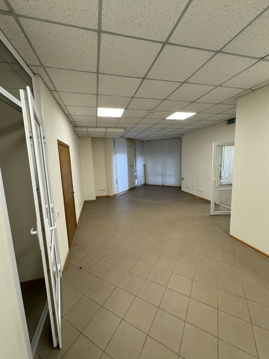 Здам в оренду комерційне приміщення (76 кв.м)
