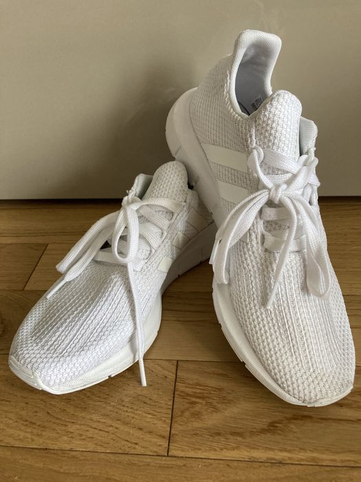 Bia e Buty unisex Adidas ART F34315 roz. 39 Warszawa Mokotow OLX.pl