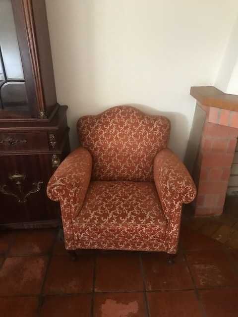 Sofá em tecido duplo e individual