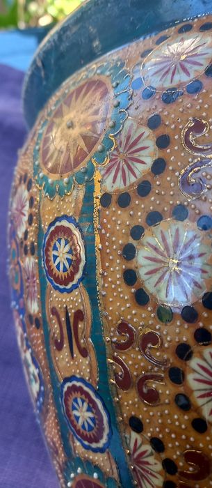 Antigo Cachepou em cerâmica policromada ,altura 20cm