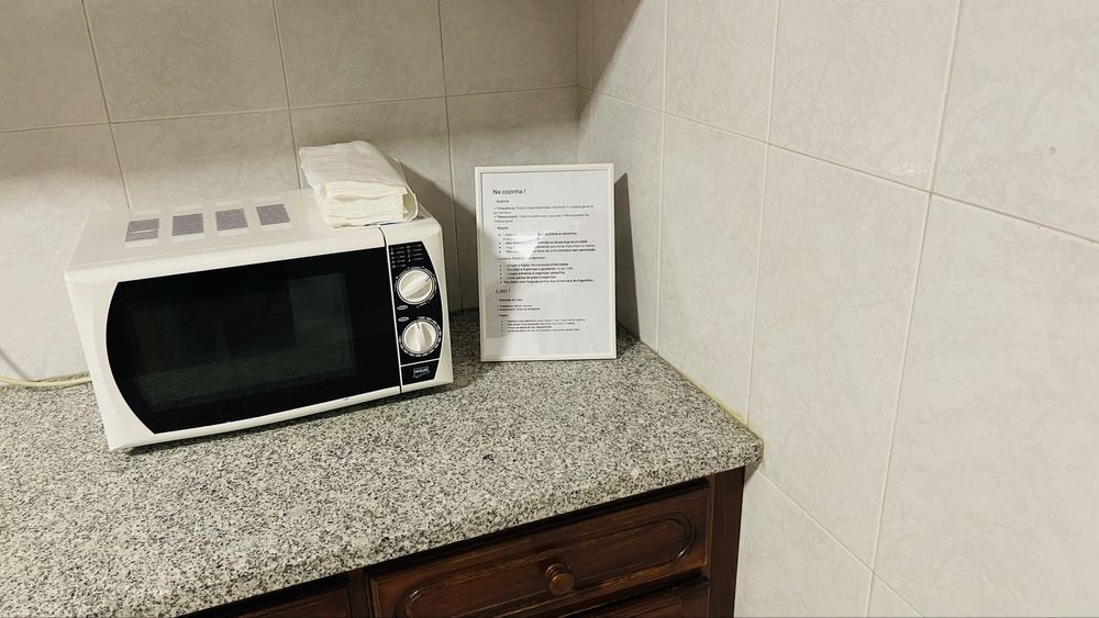 Aluga-se 2 Quartos Completos e Espaçosos para casal, estudantes e trabalhador.