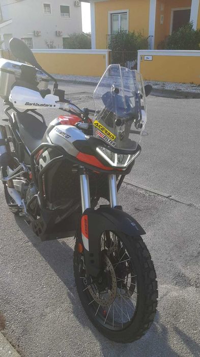 Aprilia Tuareg 660 Quickshift + Kit Malas GIVI