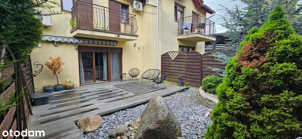 Dom szeregowy z garażem i klimatyzacją, 180 m² w CENTRUM + 2 garaże