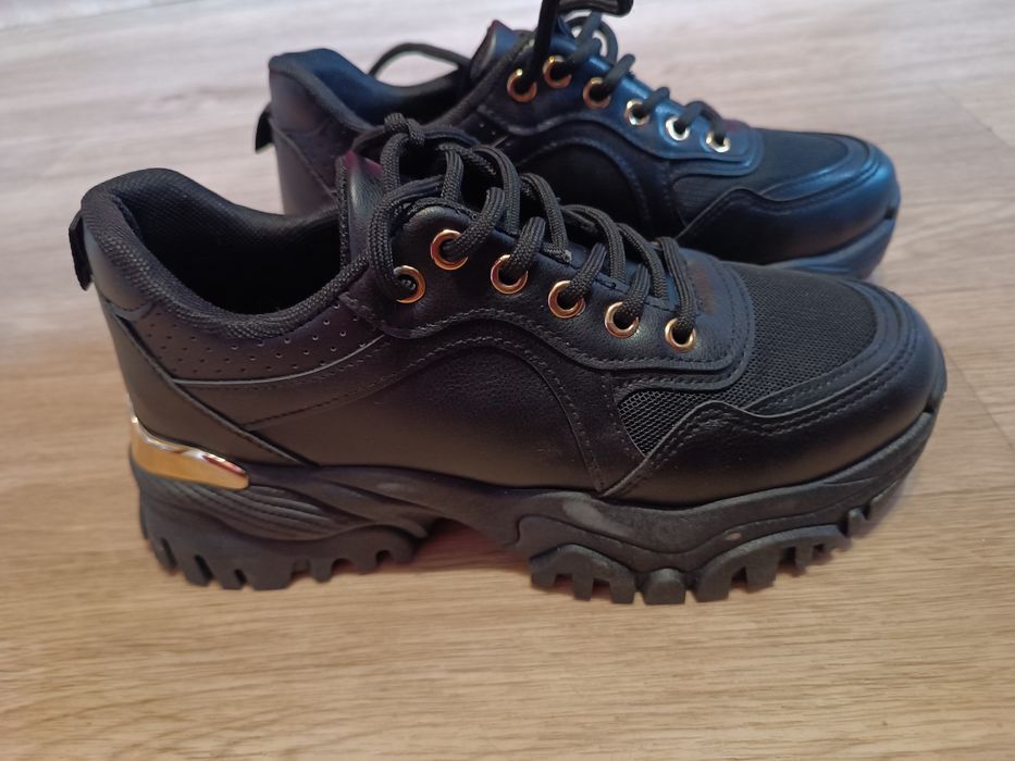 Кросівки нові, 38 розмір, 24 см