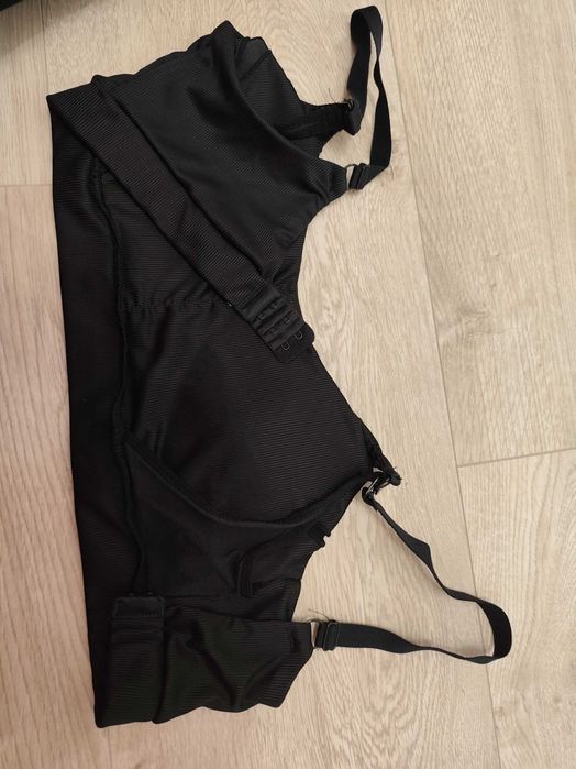 Nowy czarny biustonosz do karmienia, top prążkowany