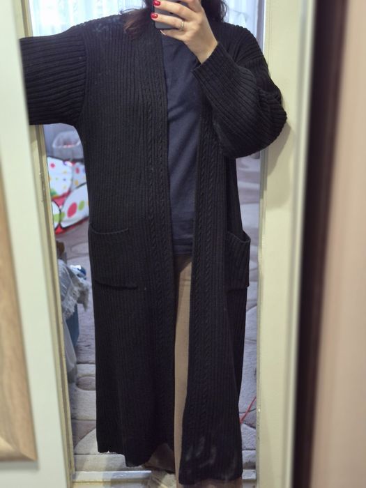 Довгий в'язаний кардиган