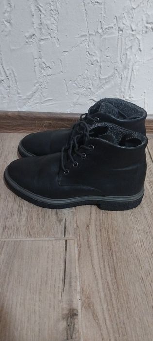 Женские ботинки  ECCO. Зимние.  39
