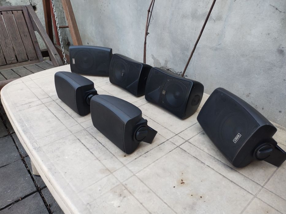 Комплект акустики для заведения.
