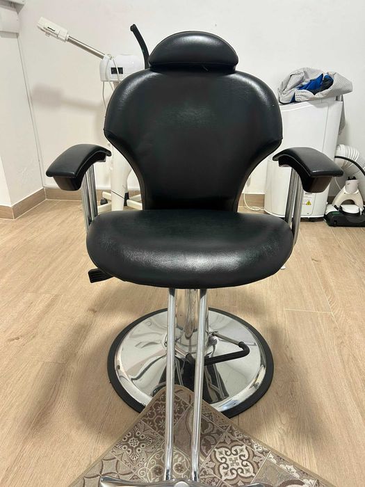 Cadeira para Maquilhagem/Threading/Pedicure
