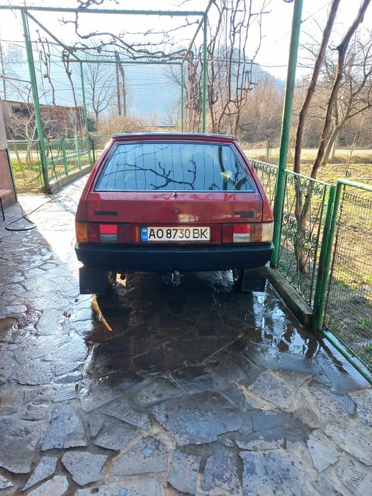 Автомобіль ВАЗ-2108