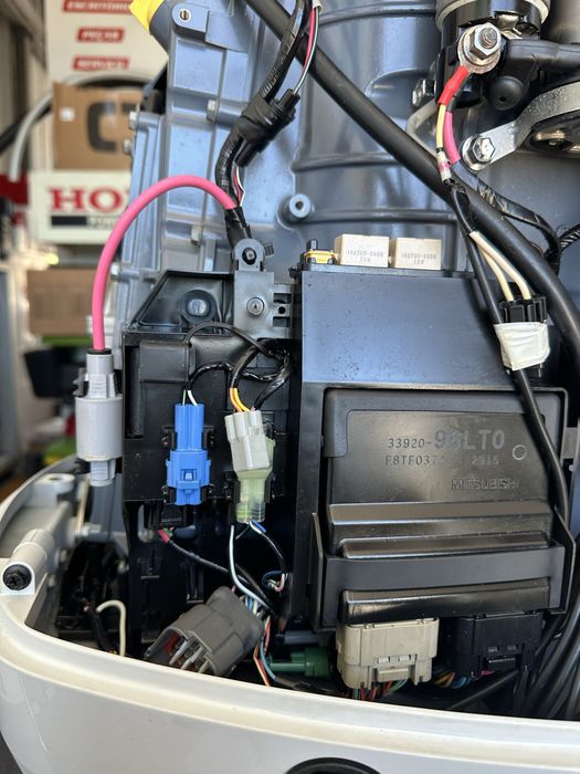 Suzuki 175hp semi novo