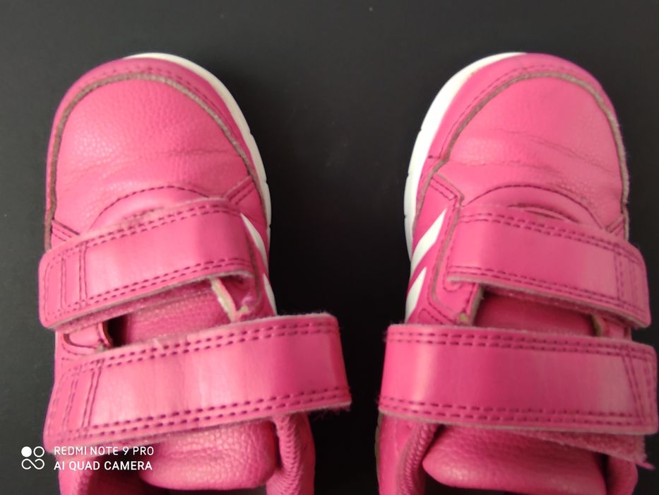 Кроссовки сандалі adidas  25р.для дівчинки