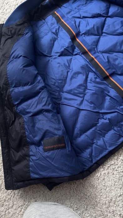 Куртка Trussardi  54 original