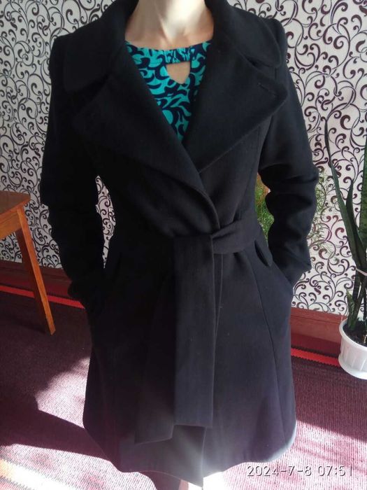 Пальто жіноче демісезонне