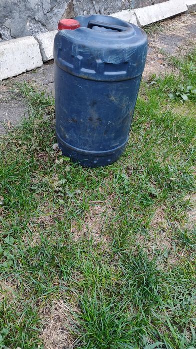 Пластмасова емність для гсм