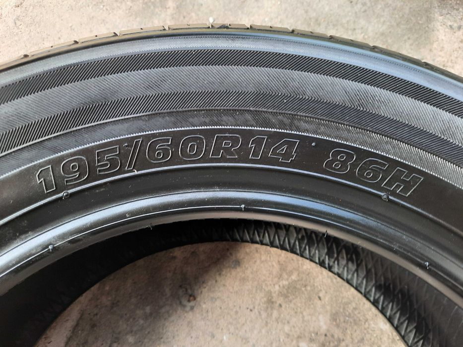 Nowe opony letnie klasy średniej KUMHO SOLUS KH17 195/60/14