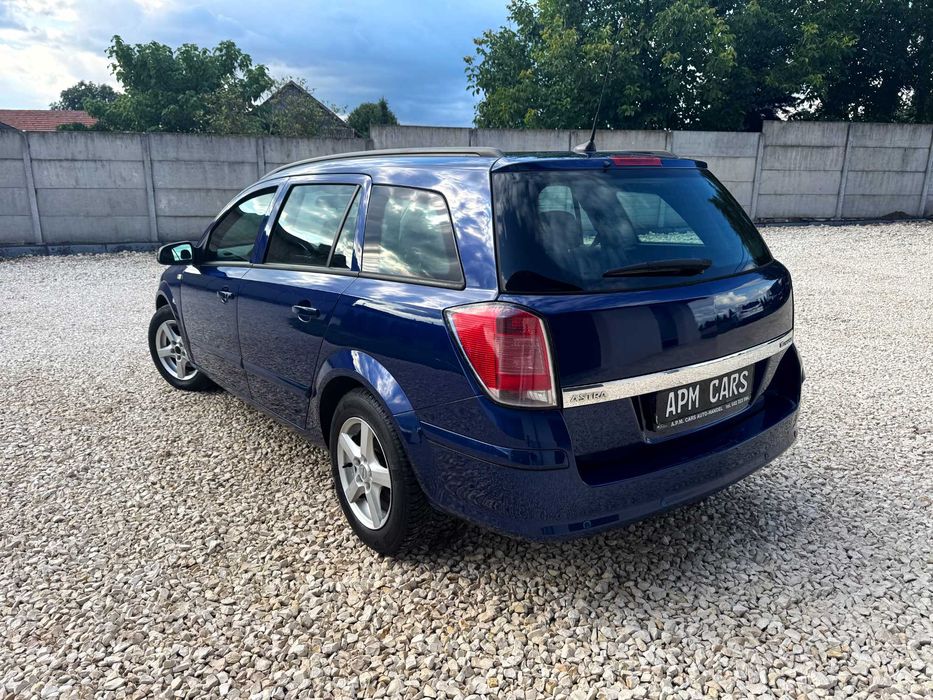 Opel Astra / 1,6 benzyna + gaz / Klima