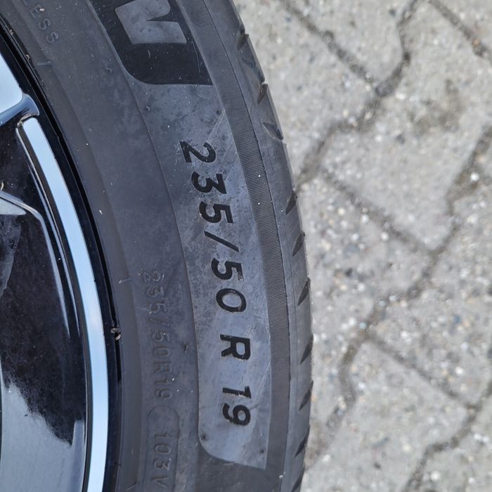 Koła Mercedes GLA W247 AMG 235/50R19 A2474011500
