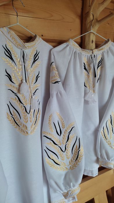 Вишиванки парні, сімейний комплект, вишиті сорочки для пари