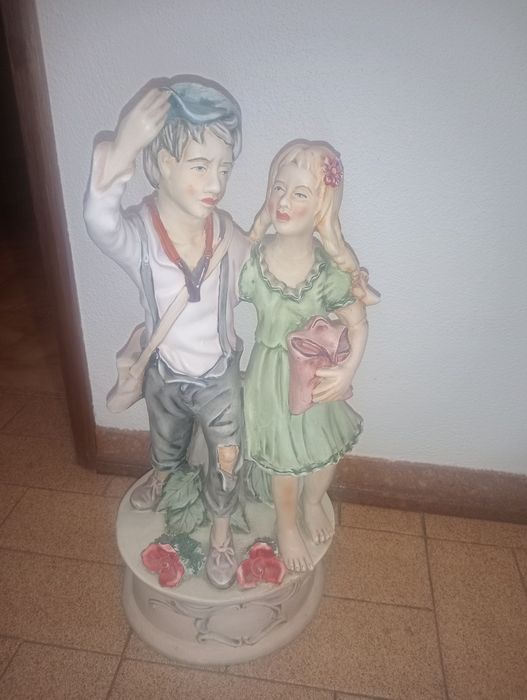 Peça em gesso,antiga