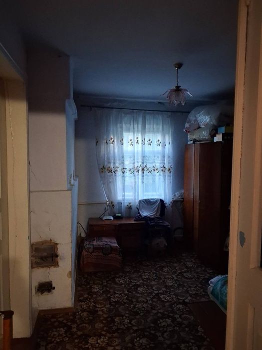 Продаж будинку з комунікаціями