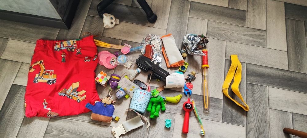 Всі разом іграшки - величезний пакет + мішок для іграшок