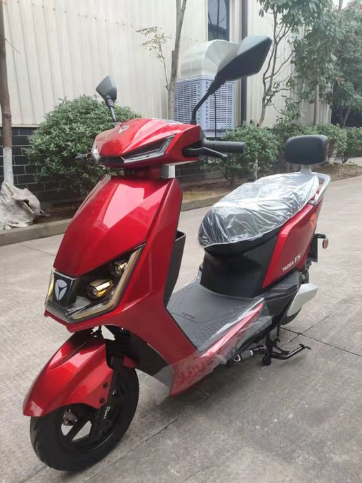 Електроскутер YADEA T5 та Т2