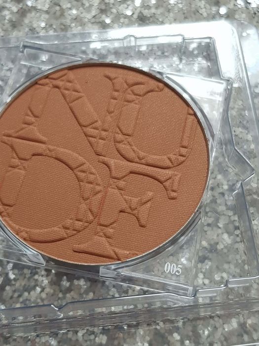 Bronzer Dior nowy oryginalny ze złotymi drobinkami