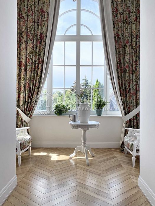 Конча-Заспа. Дамба. Дом с выходом на Днепр. 50 соток земли.