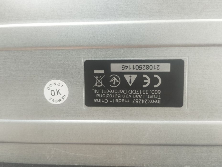 Teclado semi mecanico em bom estado