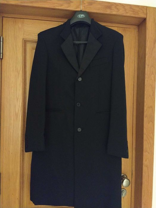 Traje académico masculino