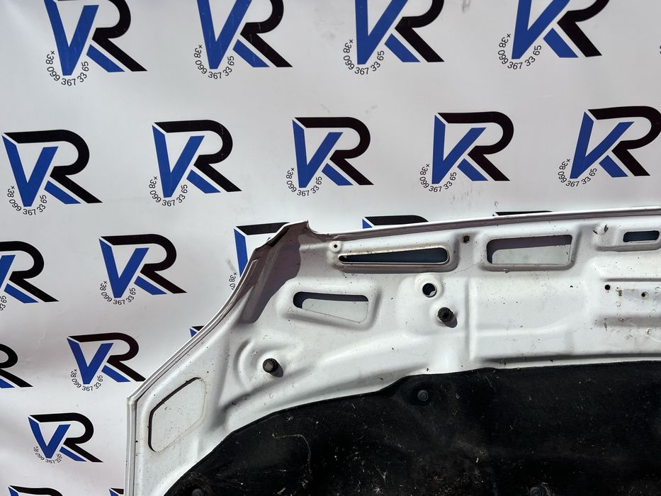 Капот білий на Спринтер 906 дорест