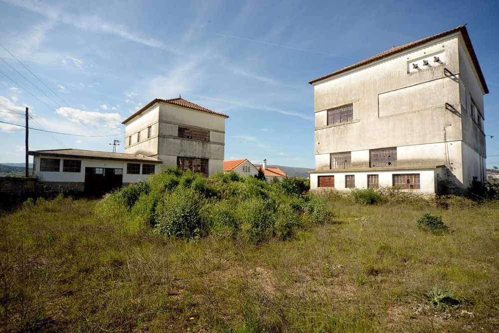 Imóvel Industrial para Venda na Serra da Estrela | 1.342 m² de Terreno | Oportunidade de Reabilitação e Investimento em Belmonte | €180.000