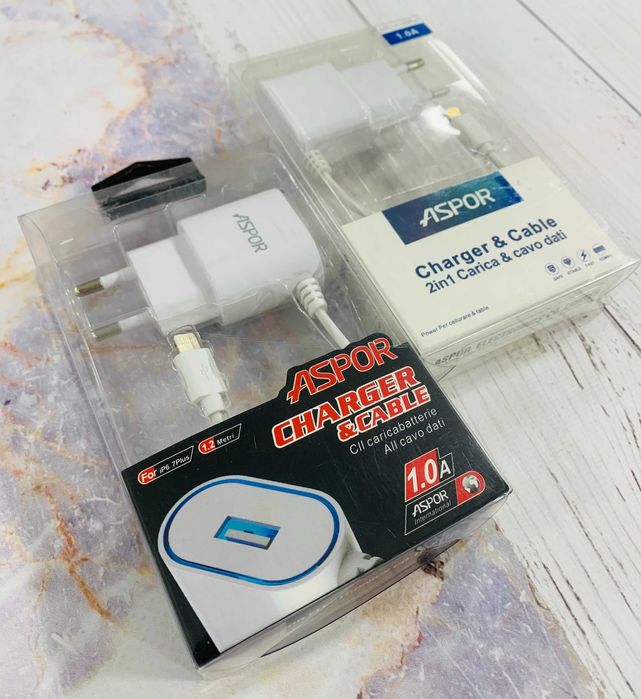 Розпродажа залишків зарядок до iPhone 1.0 A по оптовій вартості