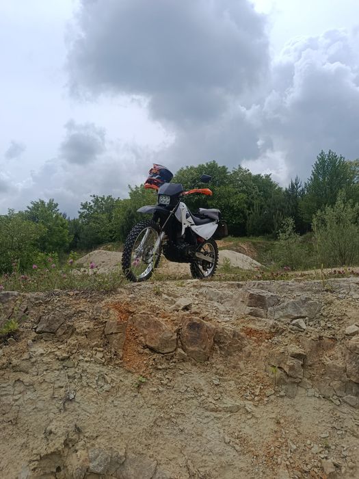 Skymoto Matador 200