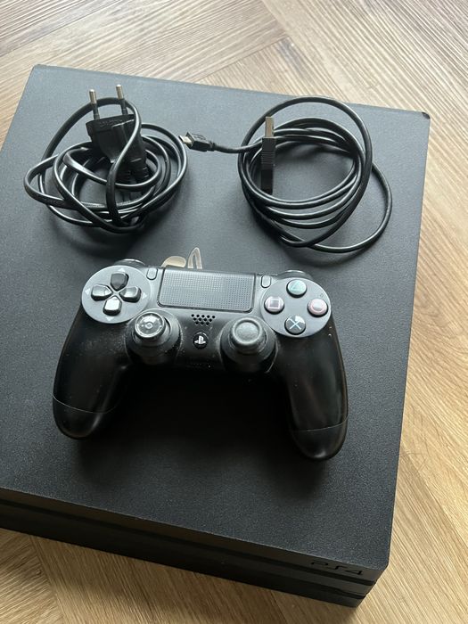 Ps4 pro 1tb play station