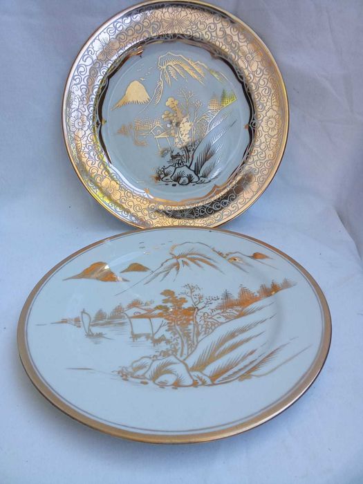 Par de Pratos Decorativos Porcelana Dourada — Fabricado em Macau