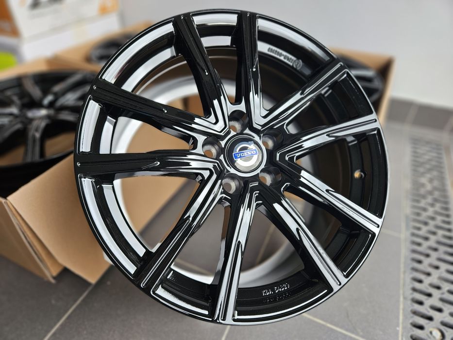 Volvo 20 " Nowe 5x108 EX30 XC40 XC60 V90 CC V60 Cross Country Czarne