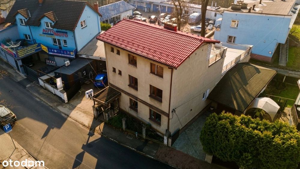 Na sprzedaż dom pod INWESTYCJE - 9 mieszkań