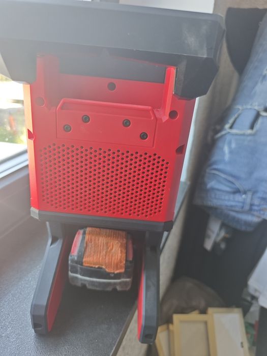 Milwaukee bluetooth kołumna głośnik m18